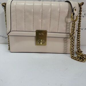 Highly Desirable Coach Hutton Shoulder Bag with Gold Chain Strap